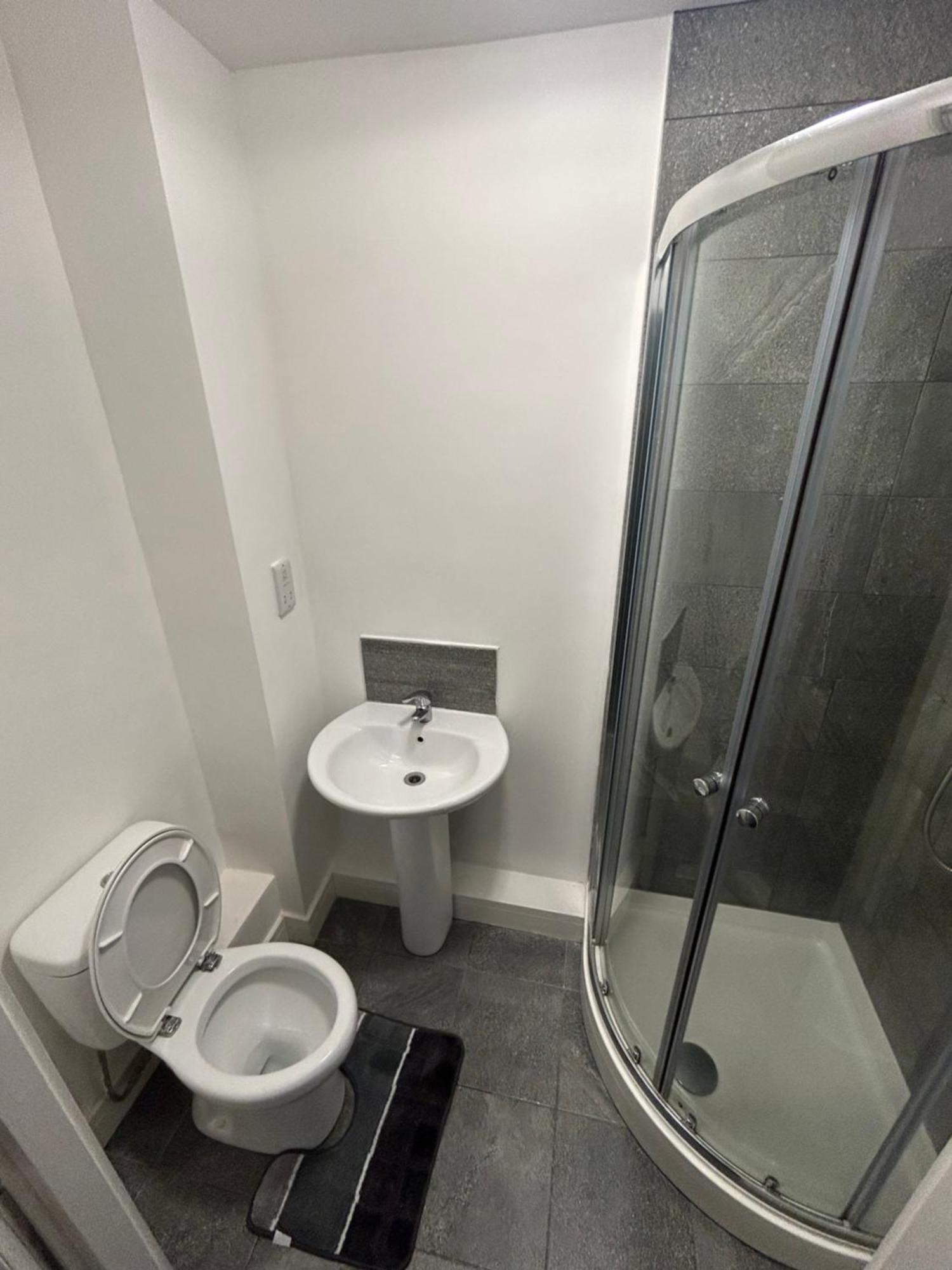 Lovely 1 Bed Apartment In Salford マンチェスター エクステリア 写真